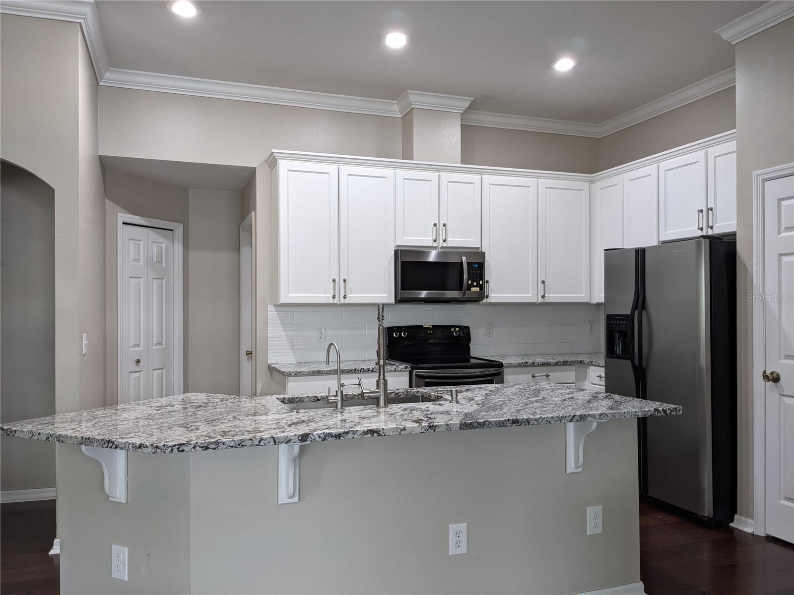 Image 4 of 12 For 7401 86th Way