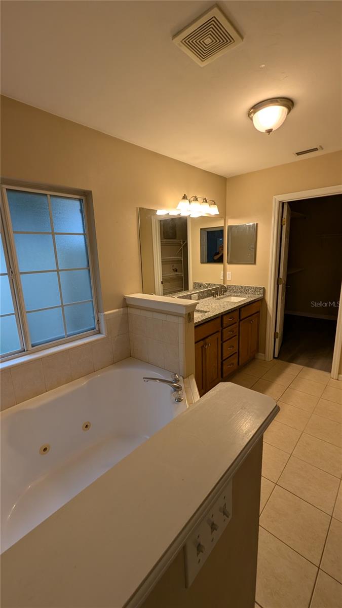 Image 7 of 12 For 7401 86th Way
