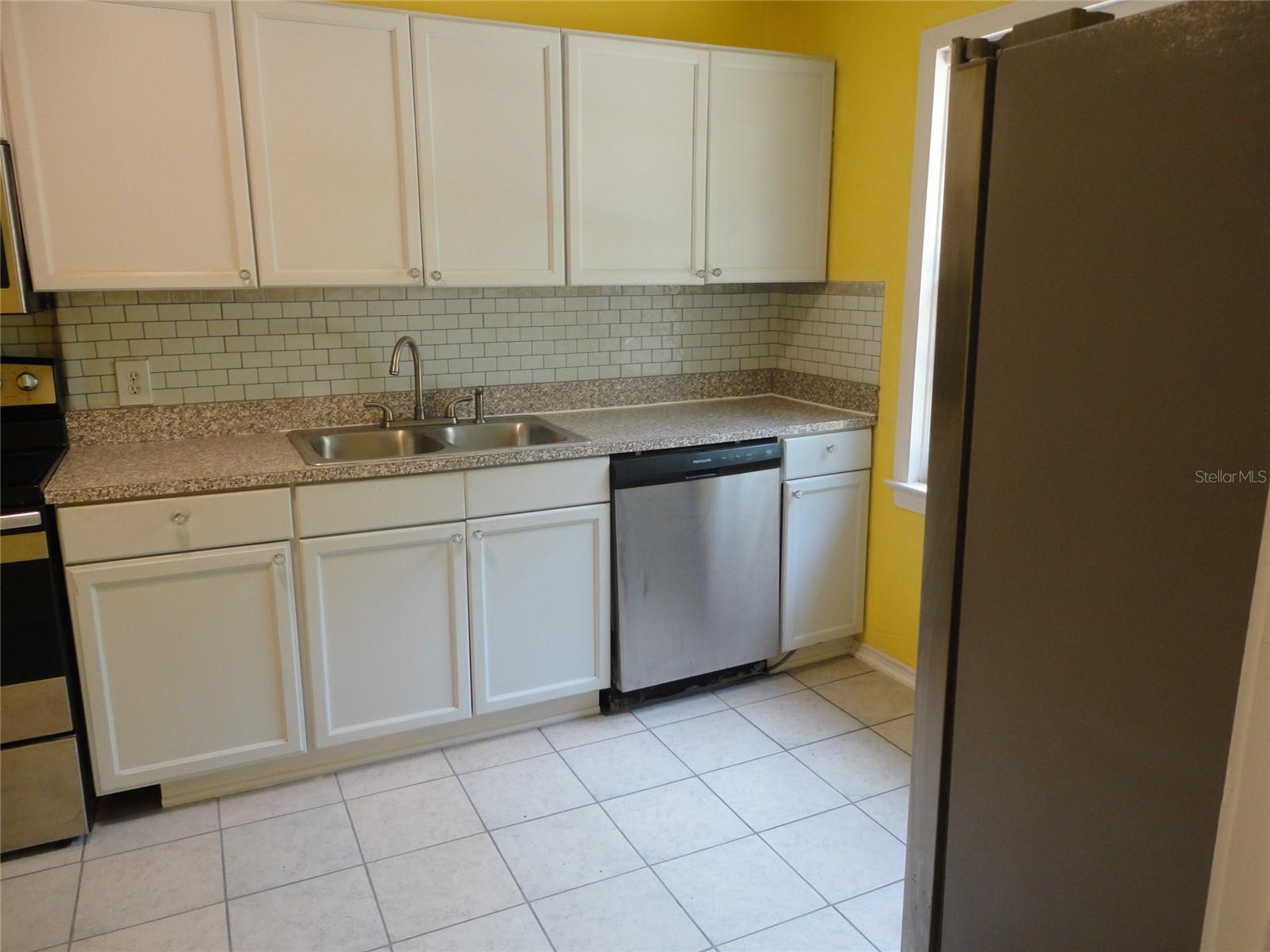 Image 6 of 13 For 1334 1st Avenue
