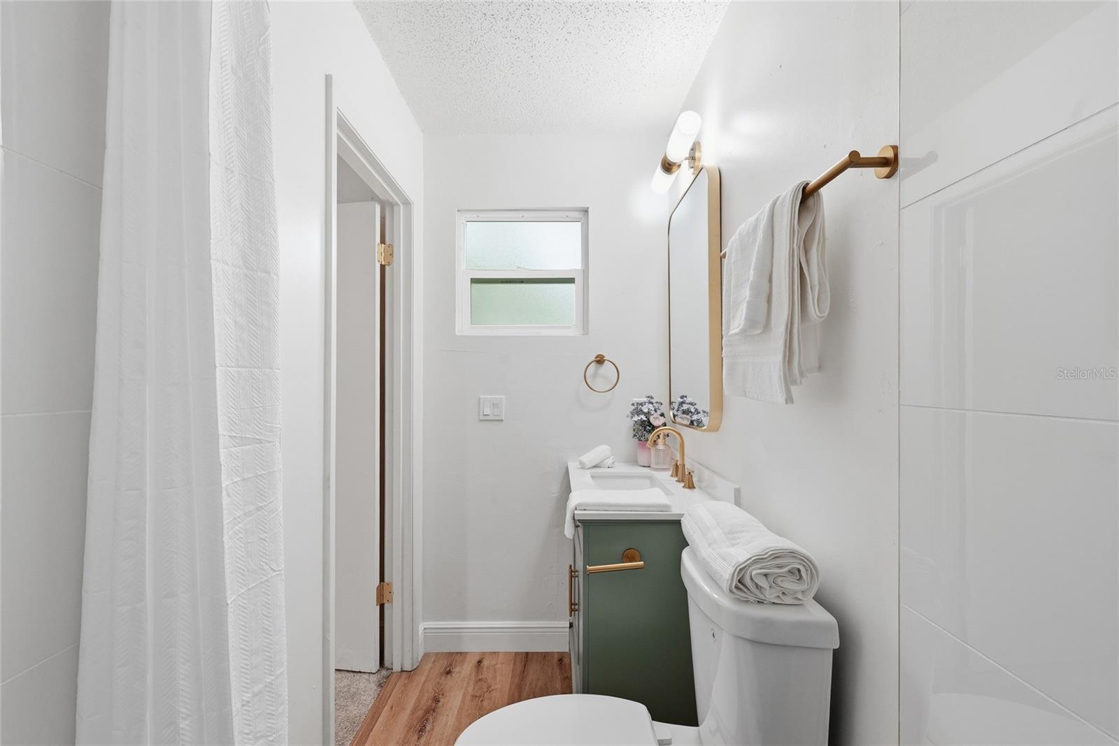 Image 17 of 28 For 2264 36th Avenue