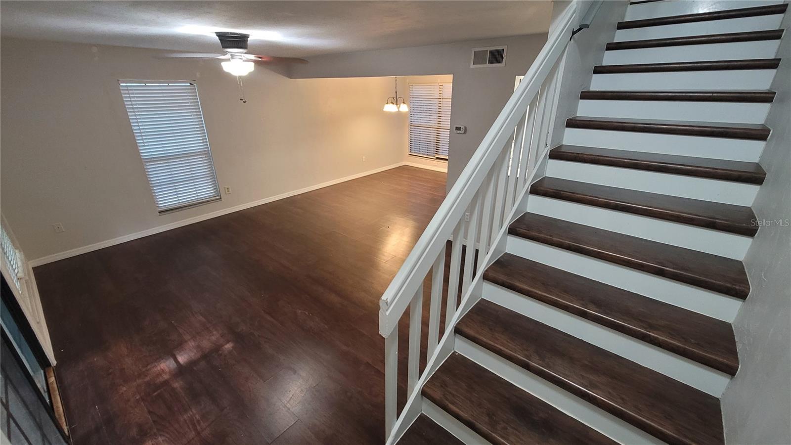 Image 4 of 13 For 819 Sw 57th Terrace