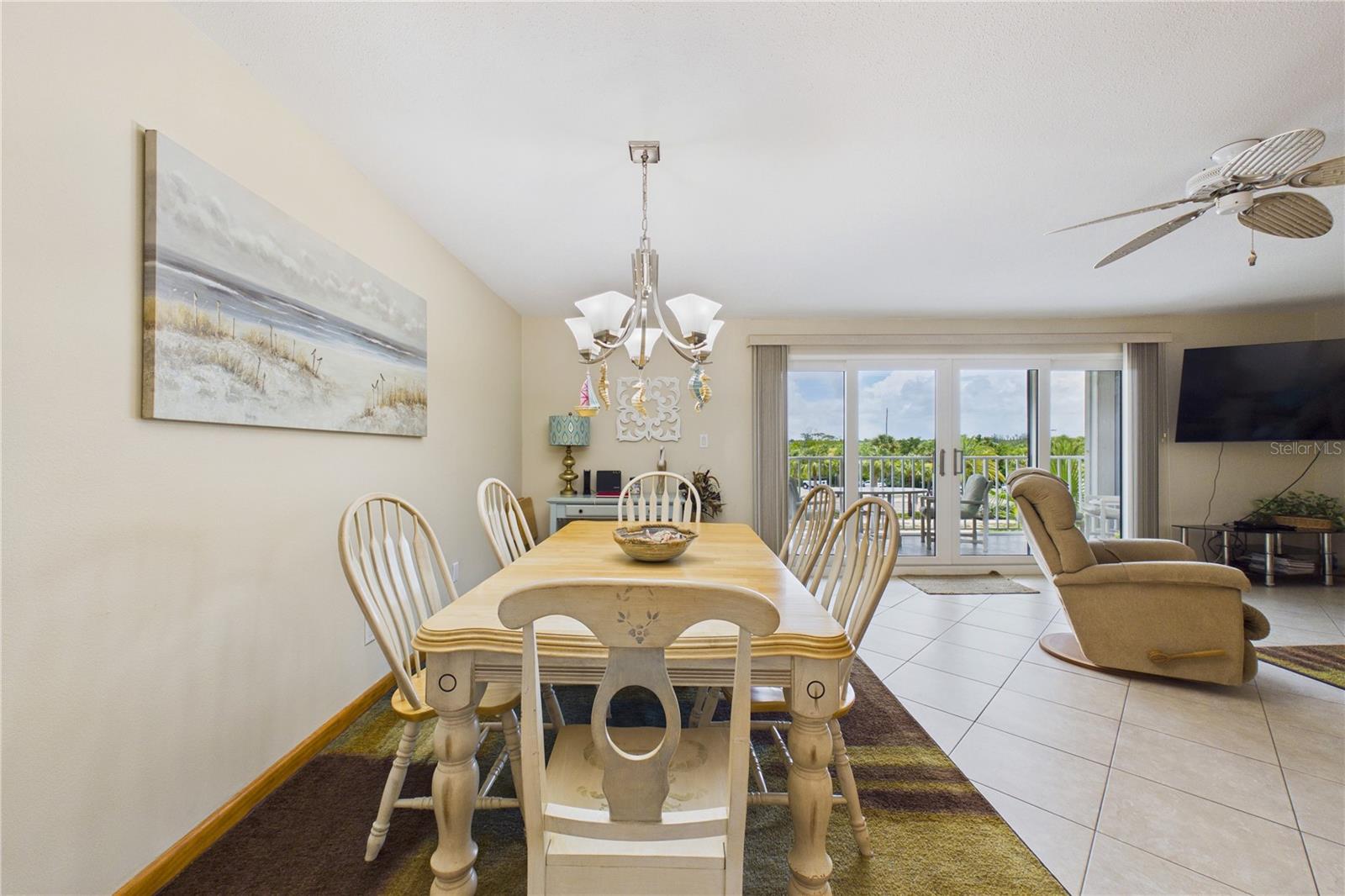 Image 15 of 50 For 19610 Gulf Boulevard 206