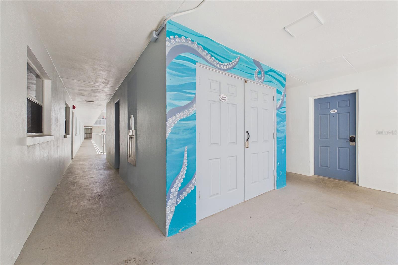 Image 33 of 50 For 19610 Gulf Boulevard 206