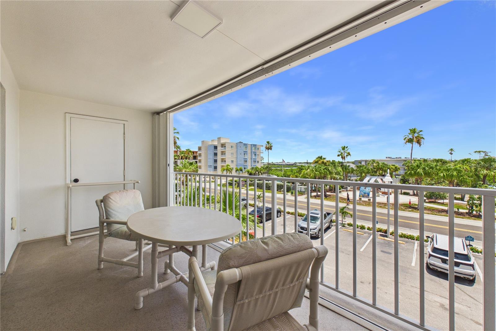 Image 7 of 50 For 19610 Gulf Boulevard 206