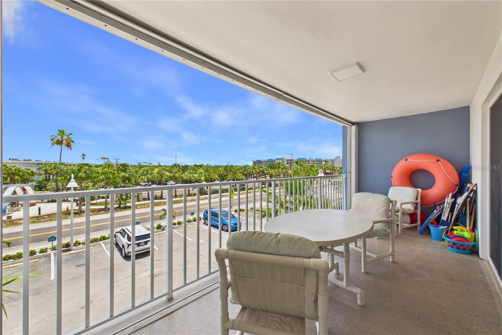 Image 8 of 50 For 19610 Gulf Boulevard 206