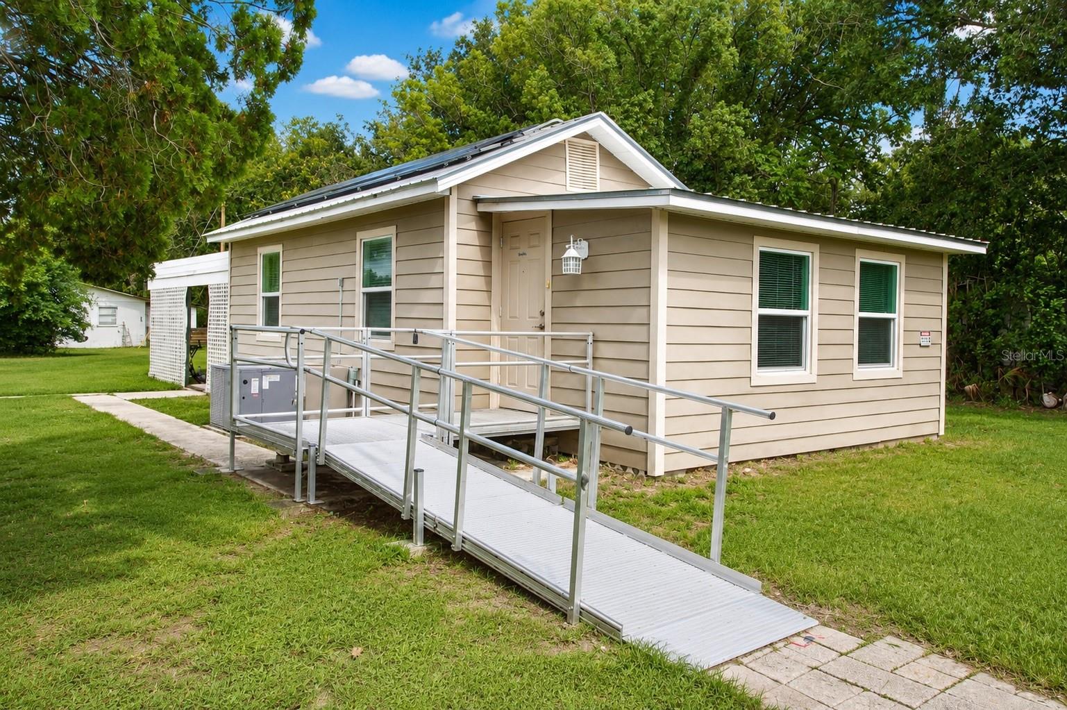 Details for 5811 11th Street, ZEPHYRHILLS, FL 33542