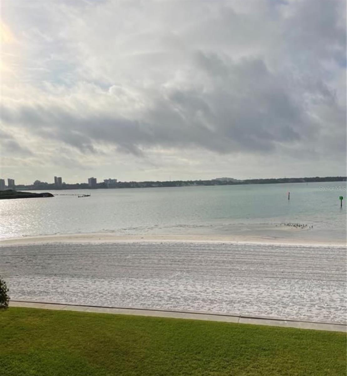 Image 47 of 49 For 895 Gulfview Boulevard 203