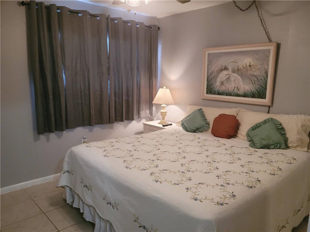 Image 13 of 23 For 8465 Gulf Boulevard 58