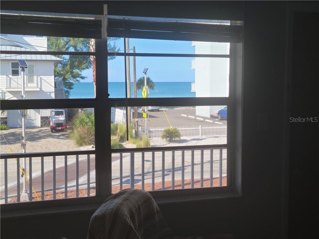 Image 17 of 23 For 8465 Gulf Boulevard 58