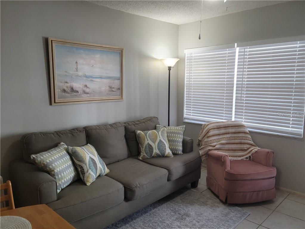 Image 7 of 23 For 8465 Gulf Boulevard 58