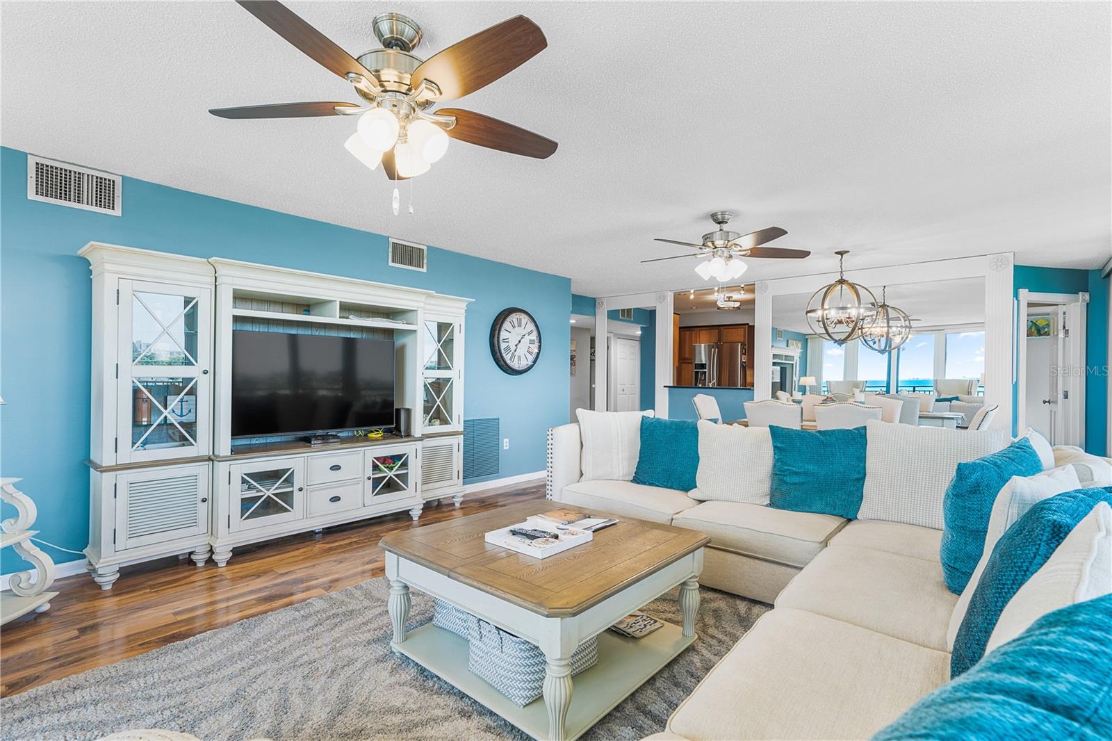 Image 13 of 54 For 7650 Bayshore Drive 401