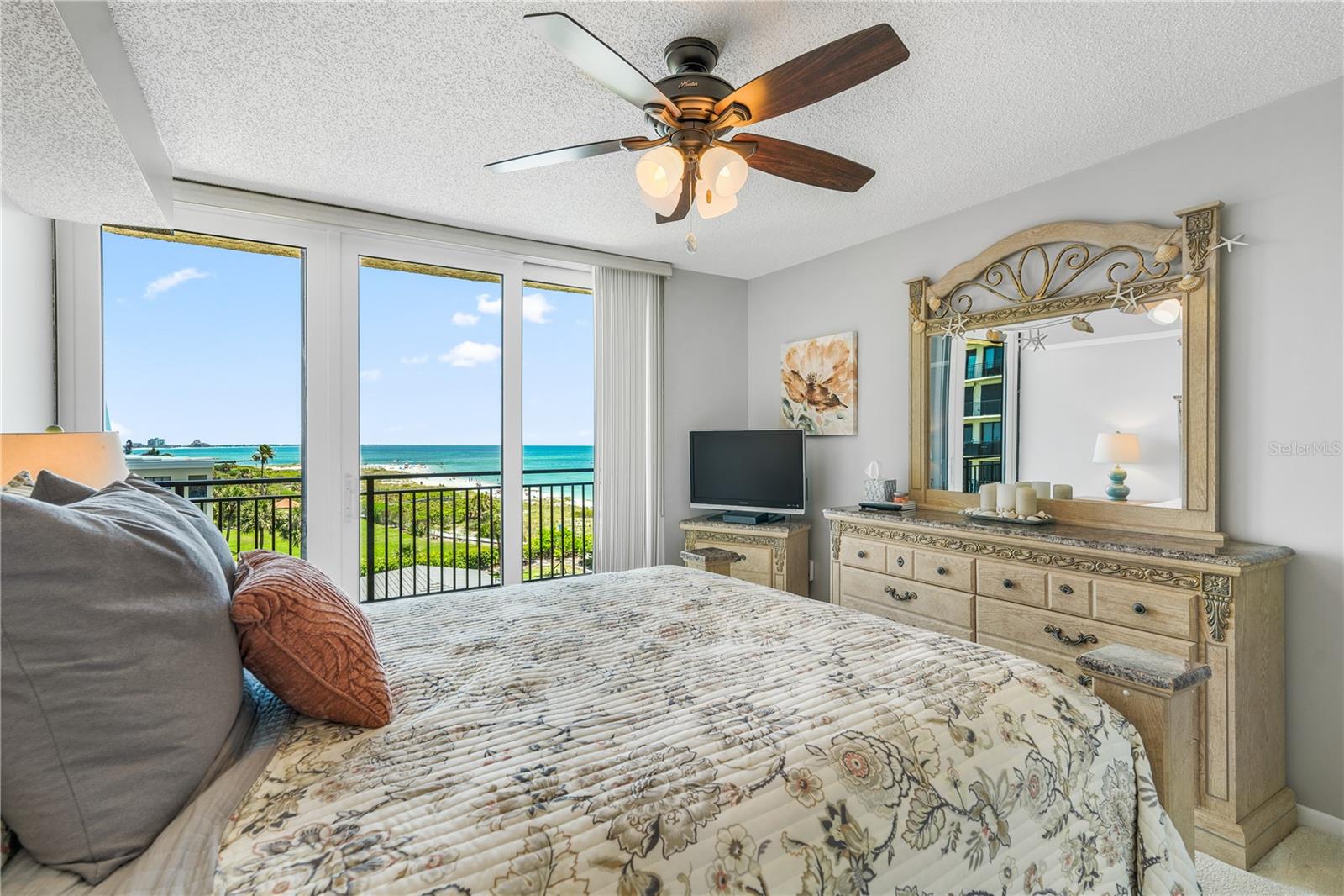 Image 21 of 54 For 7650 Bayshore Drive 401