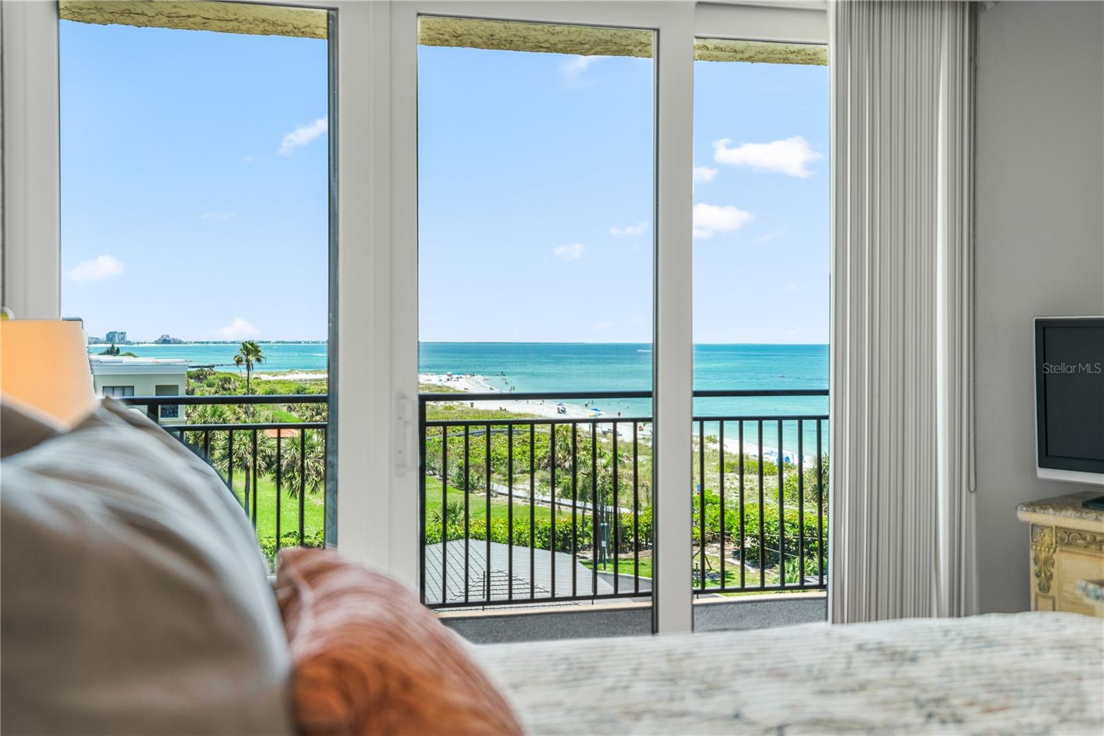Image 22 of 54 For 7650 Bayshore Drive 401