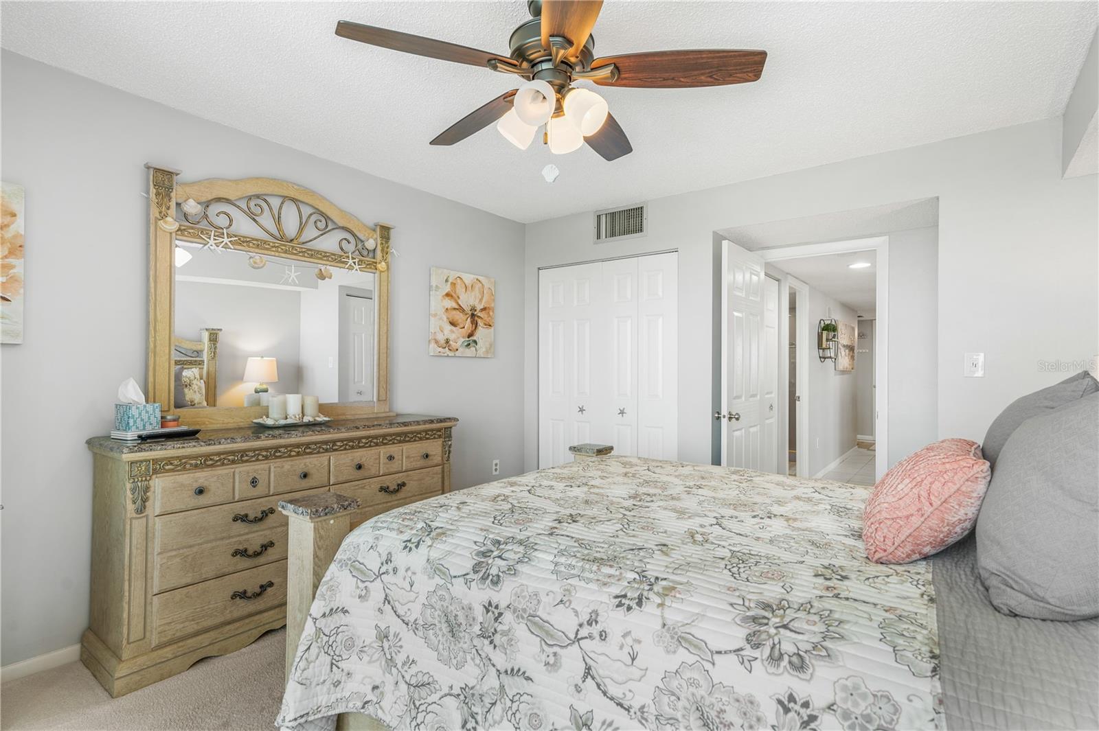 Image 23 of 54 For 7650 Bayshore Drive 401