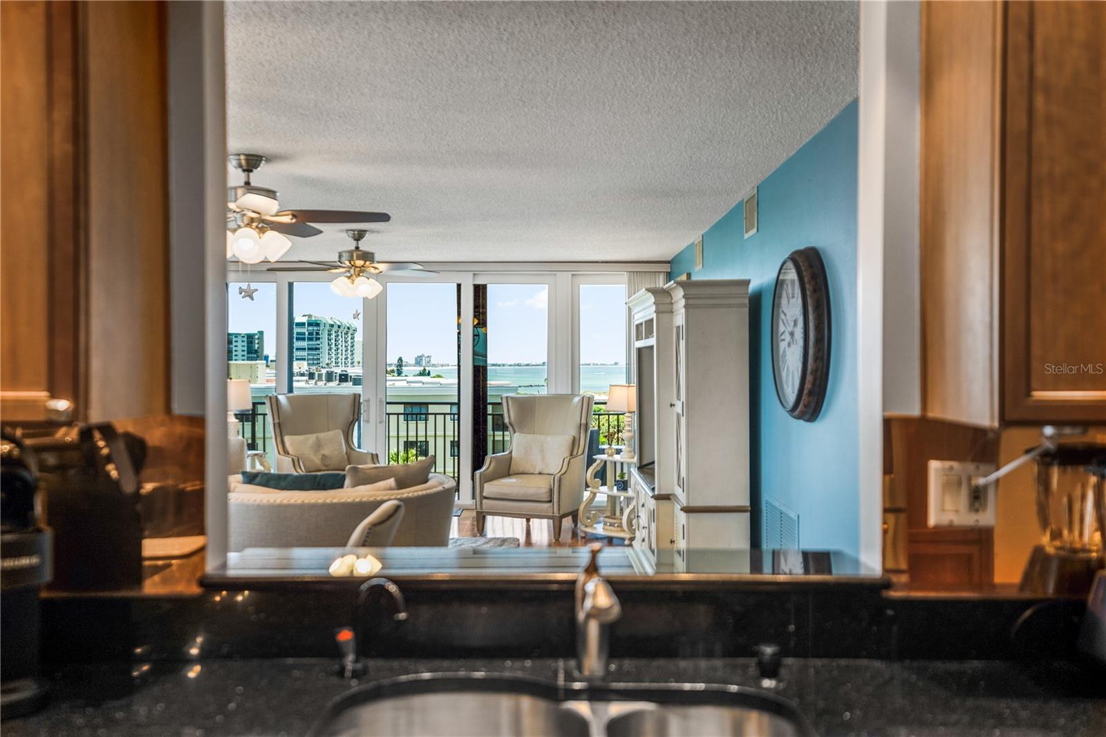 Image 26 of 54 For 7650 Bayshore Drive 401
