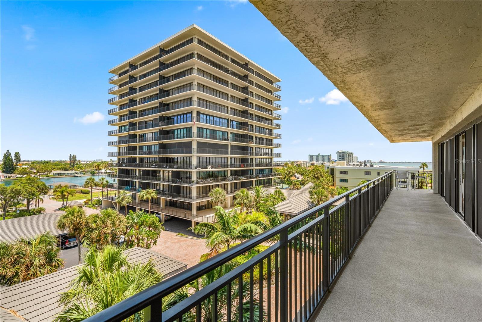Image 37 of 54 For 7650 Bayshore Drive 401