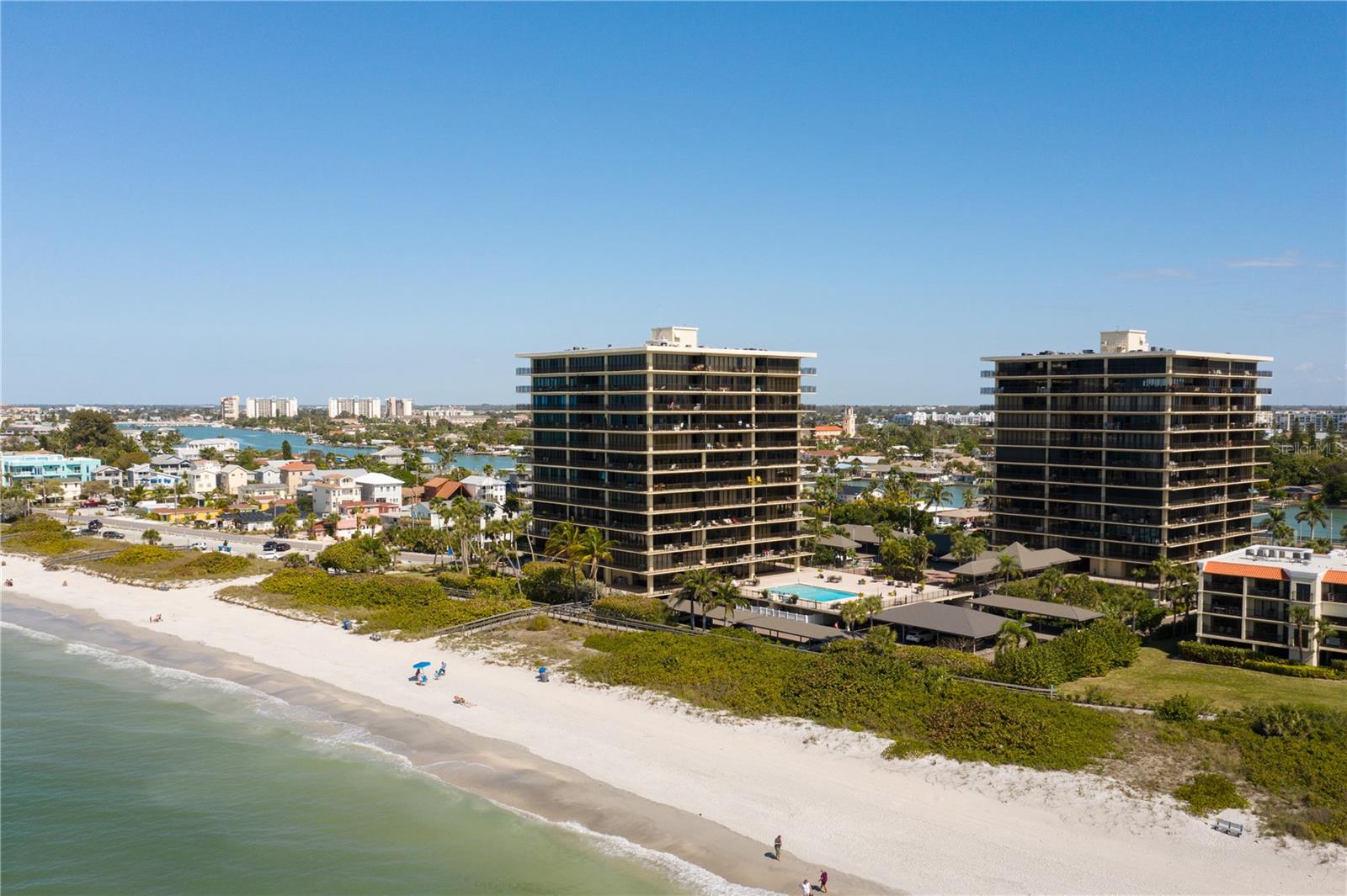 Image 46 of 54 For 7650 Bayshore Drive 401
