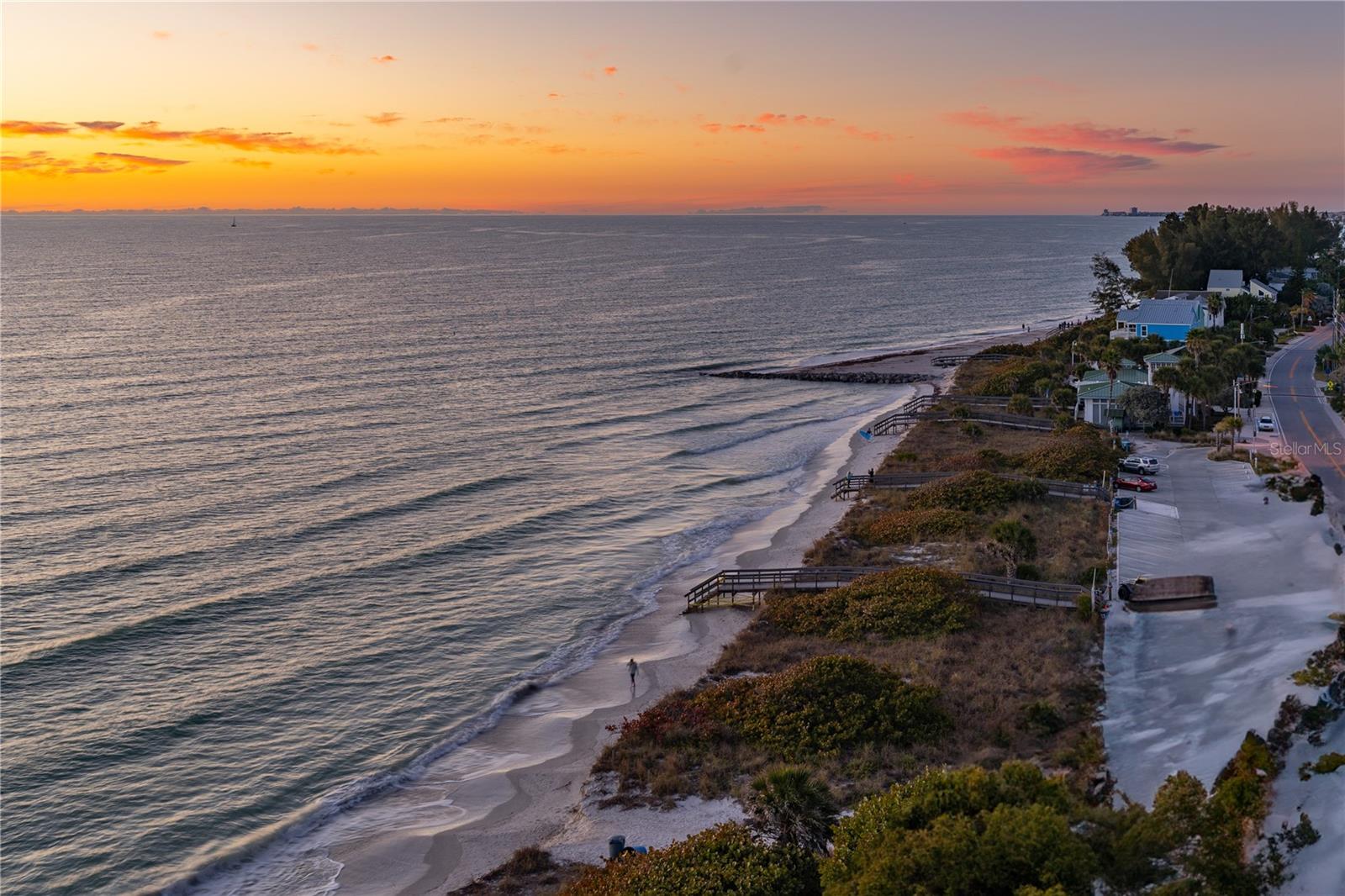 Image 5 of 54 For 7650 Bayshore Drive 401