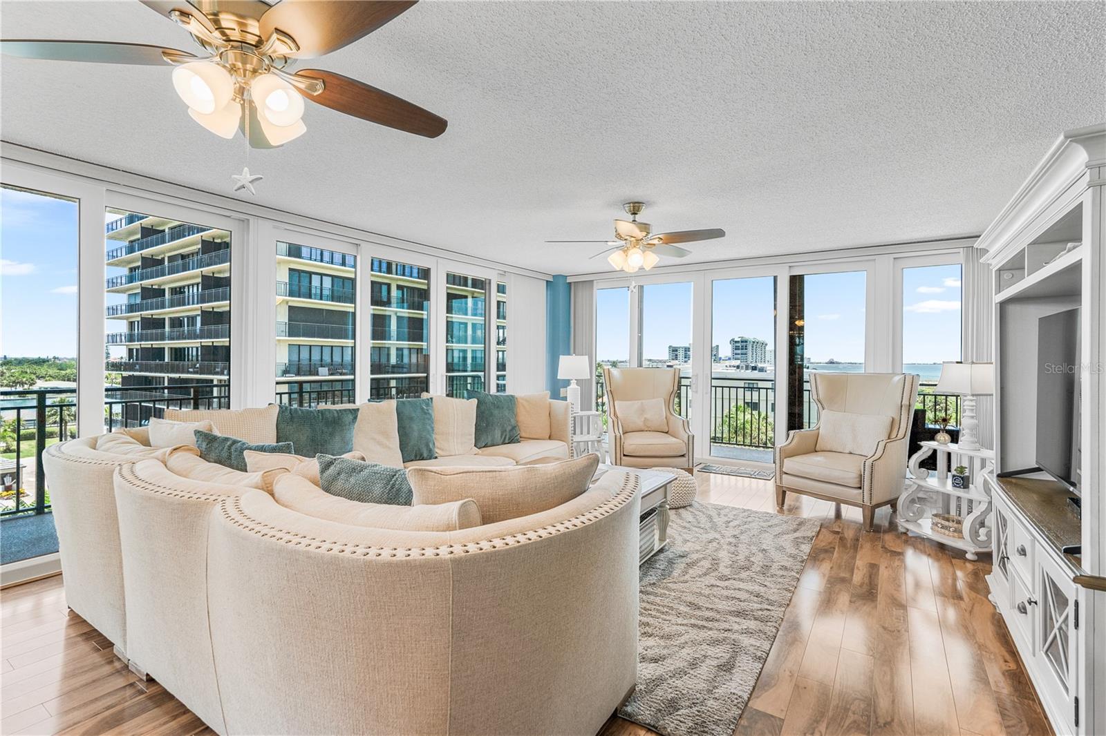 Image 8 of 54 For 7650 Bayshore Drive 401
