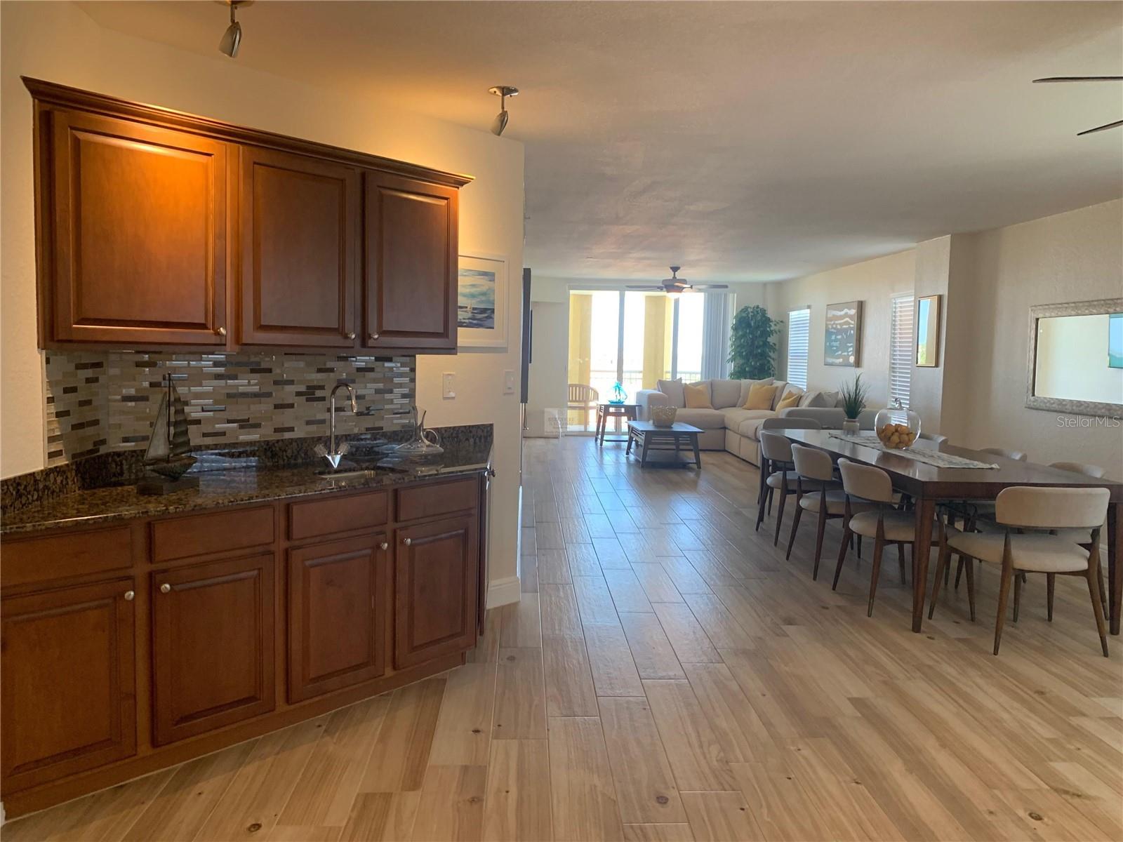 Image 10 of 38 For 5353 Gulf Boulevard A401