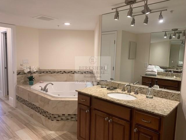 Image 17 of 38 For 5353 Gulf Boulevard A401