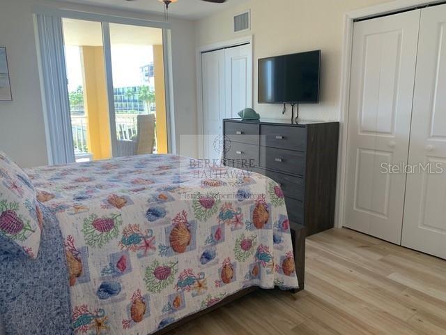 Image 21 of 38 For 5353 Gulf Boulevard A401
