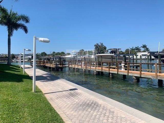 Image 33 of 38 For 5353 Gulf Boulevard A401