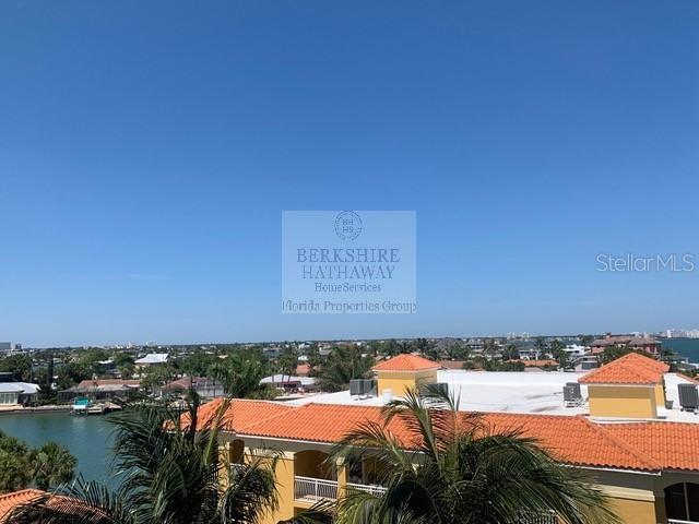 Image 4 of 38 For 5353 Gulf Boulevard A401