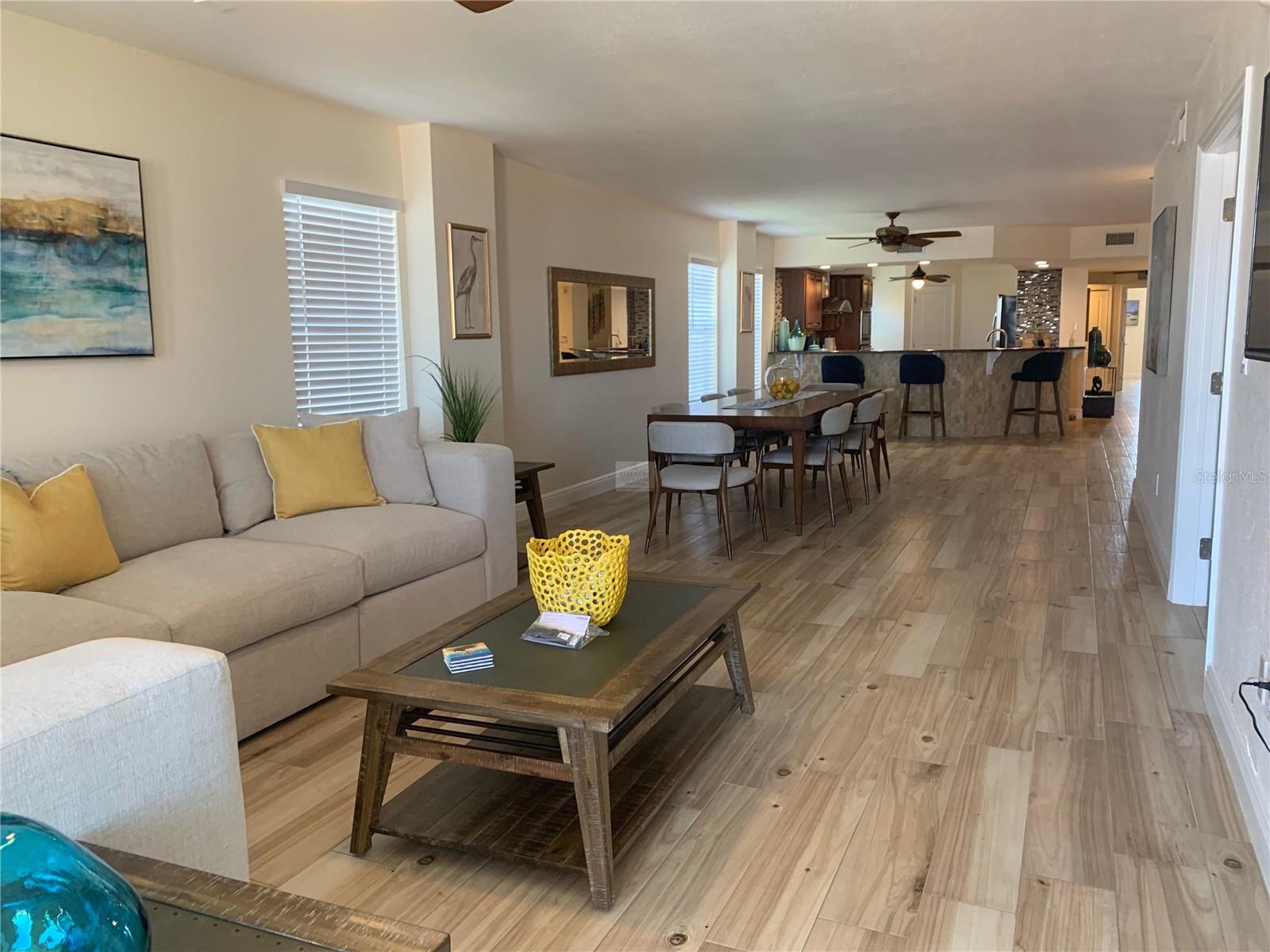 Image 6 of 38 For 5353 Gulf Boulevard A401
