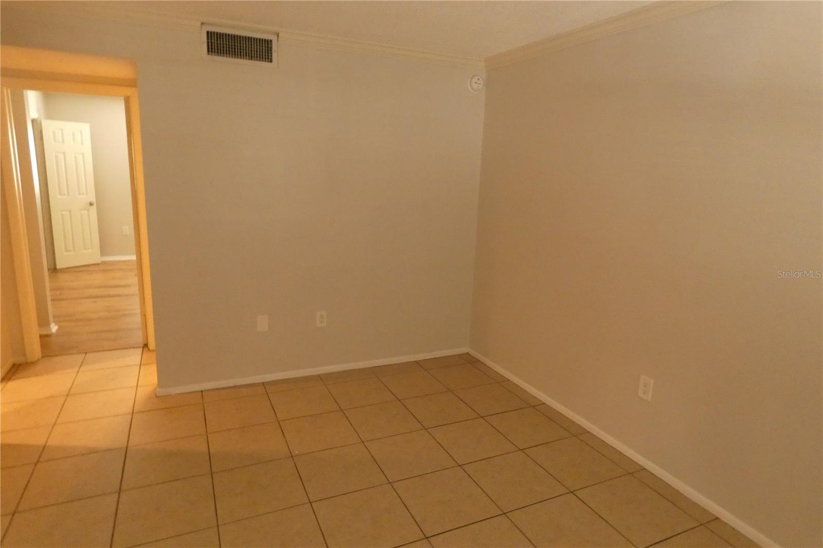 Image 5 of 14 For 121 3rd Avenue N 108