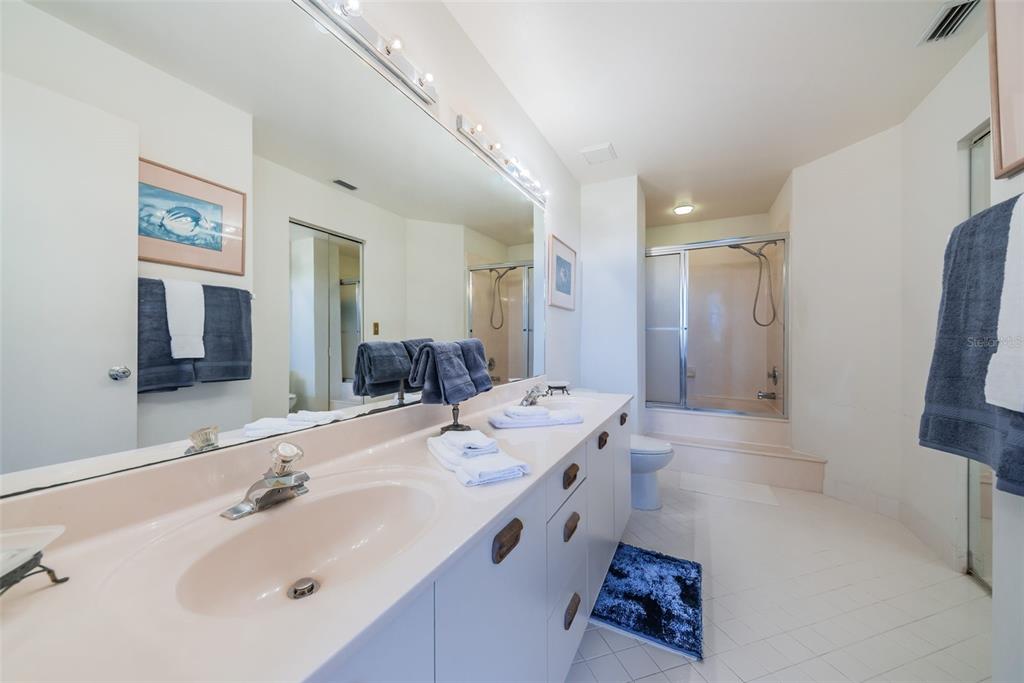 Image 11 of 18 For 6151 Bahia Del Mar Boulevard 220