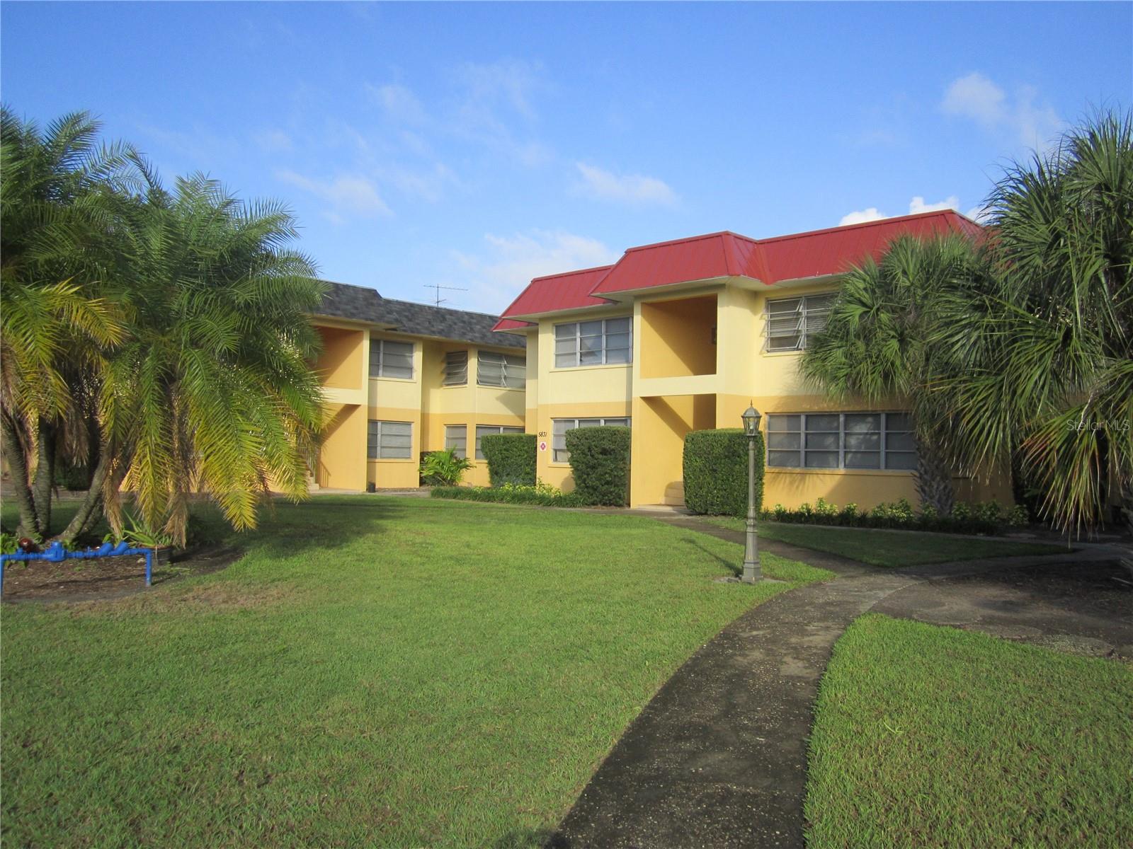 Details for 5821 8th Avenue N 102, ST PETERSBURG, FL 33710
