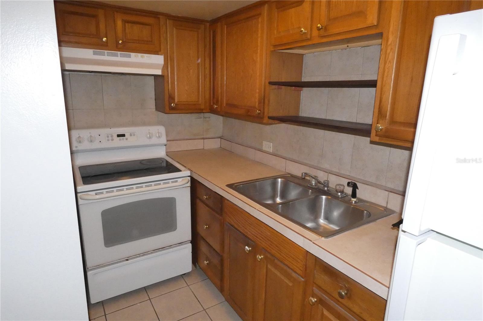 Image 2 of 6 For 5821 8th Avenue N 102