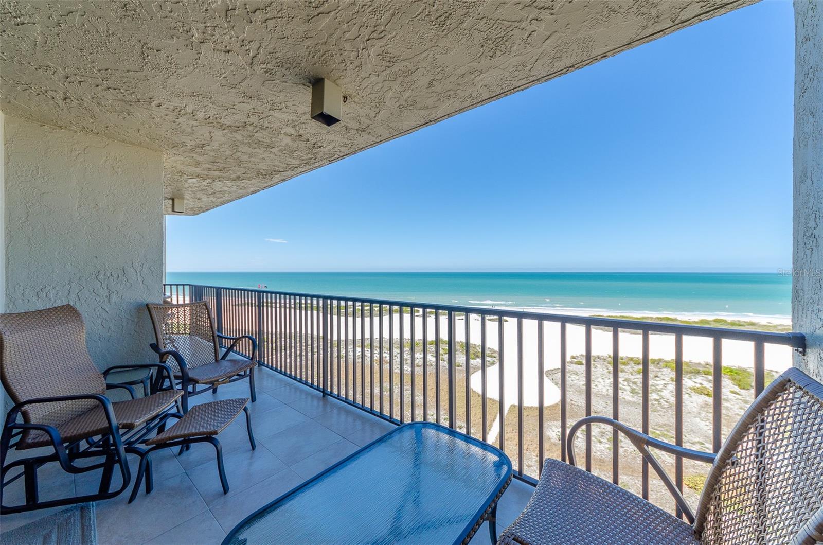 Image 4 of 39 For 1290 Gulf Boulevard 907