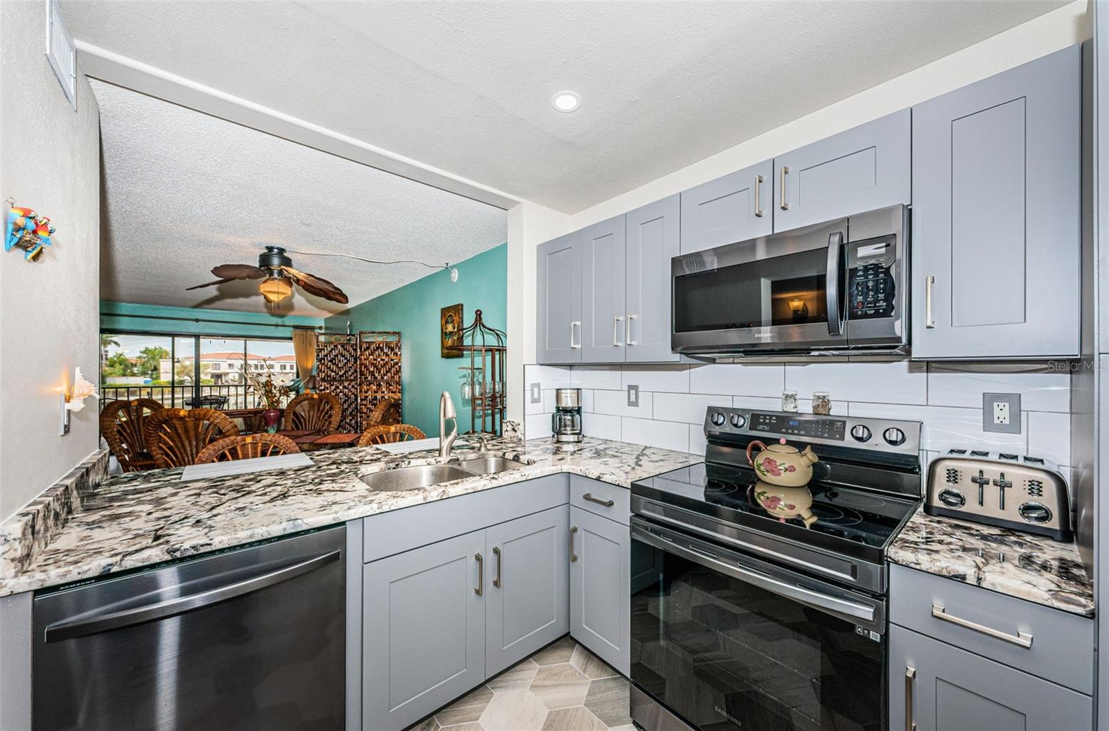 Image 10 of 28 For 6281 Bahia Del Mar Boulevard 208