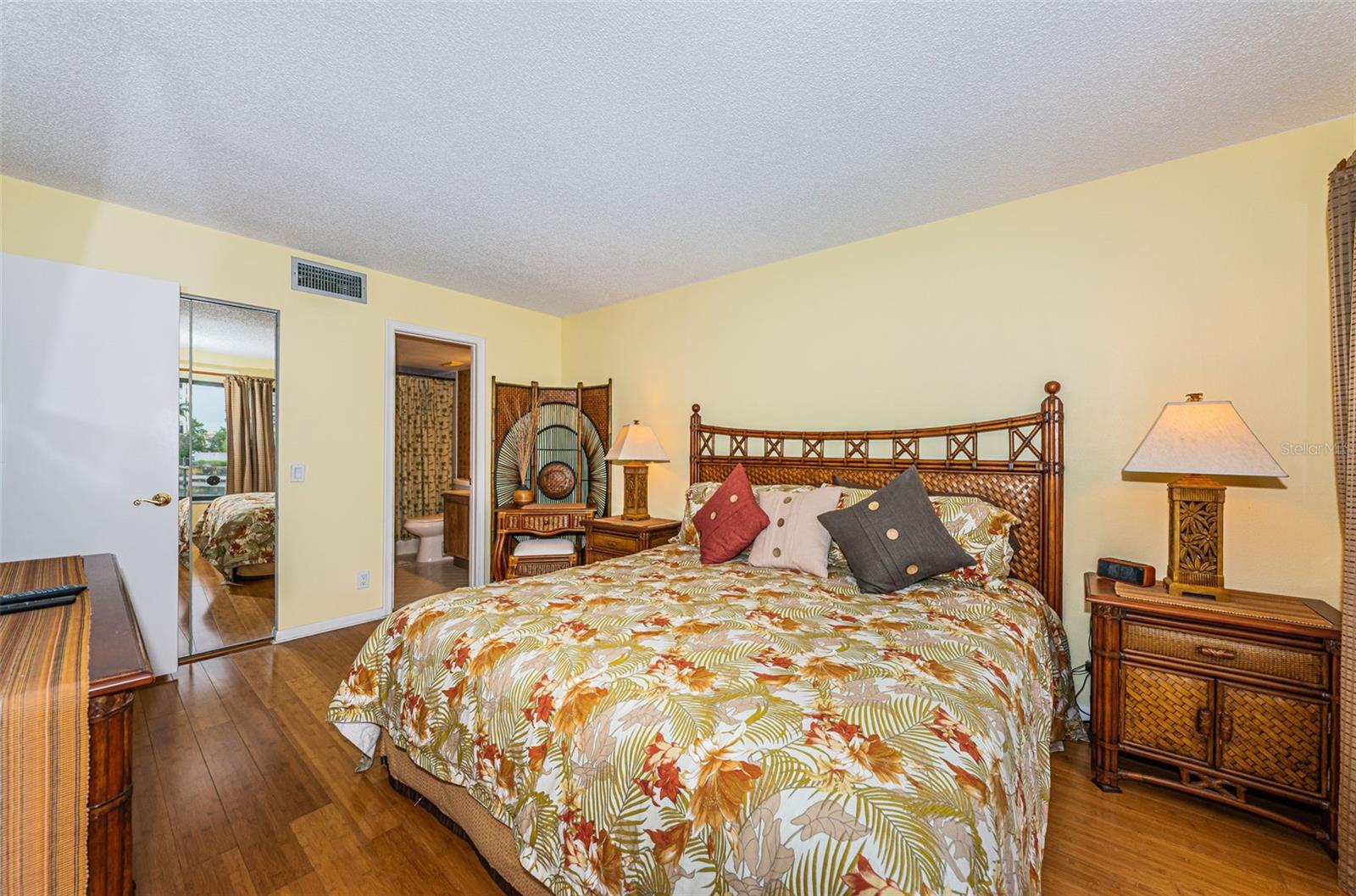 Image 18 of 28 For 6281 Bahia Del Mar Boulevard 208