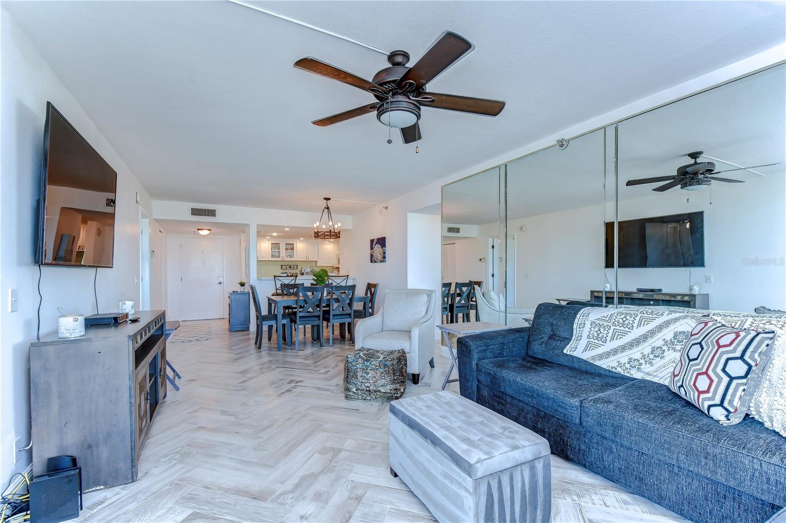 Image 31 of 66 For 6322 Palma Del Mar Boulevard S 505