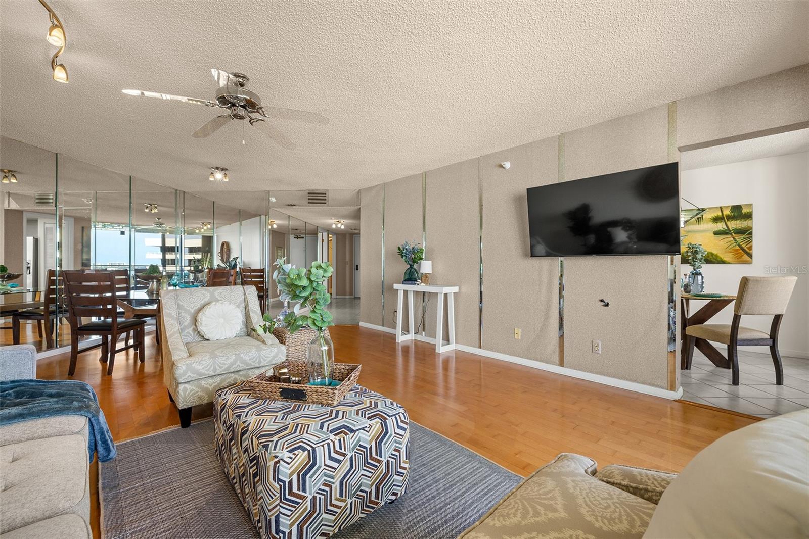 Image 8 of 71 For 5940 Pelican Bay Plaza S 1204