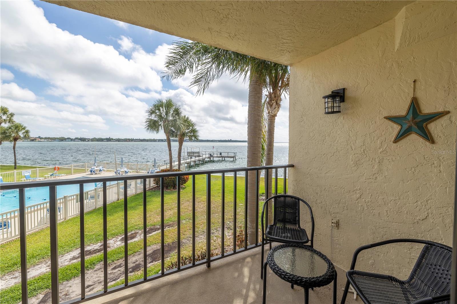 Image 23 of 48 For 7520 Sunshine Skyway Lane S T18 Furnis