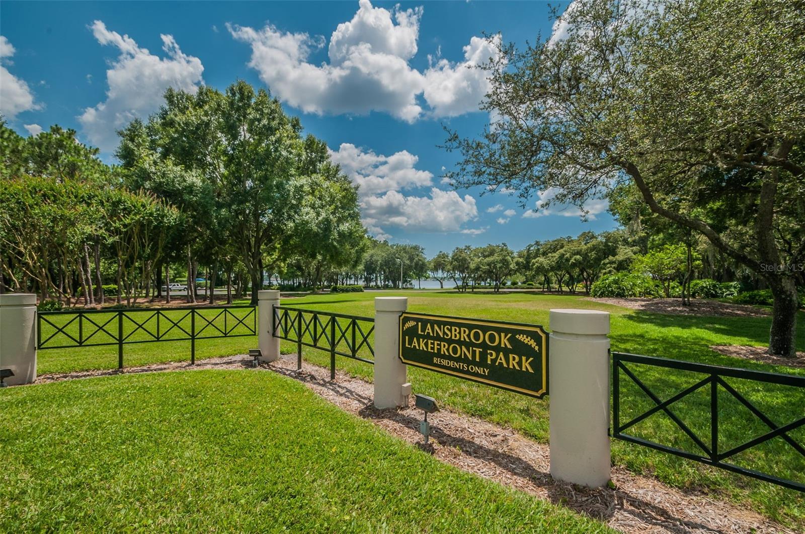 Listing photo id 27 for 4390 Tarpon Lake Boulevard