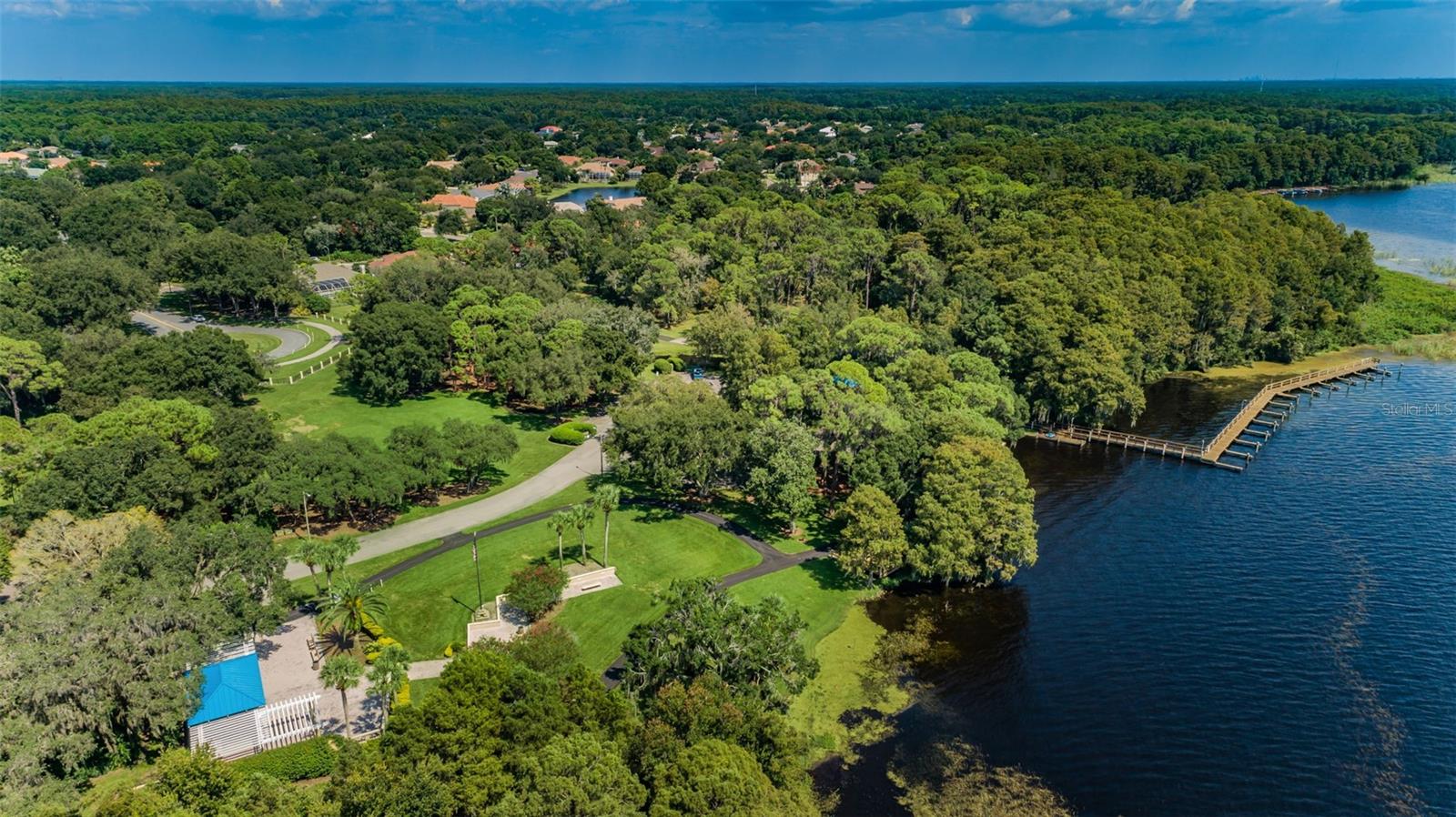 Listing photo id 29 for 4390 Tarpon Lake Boulevard