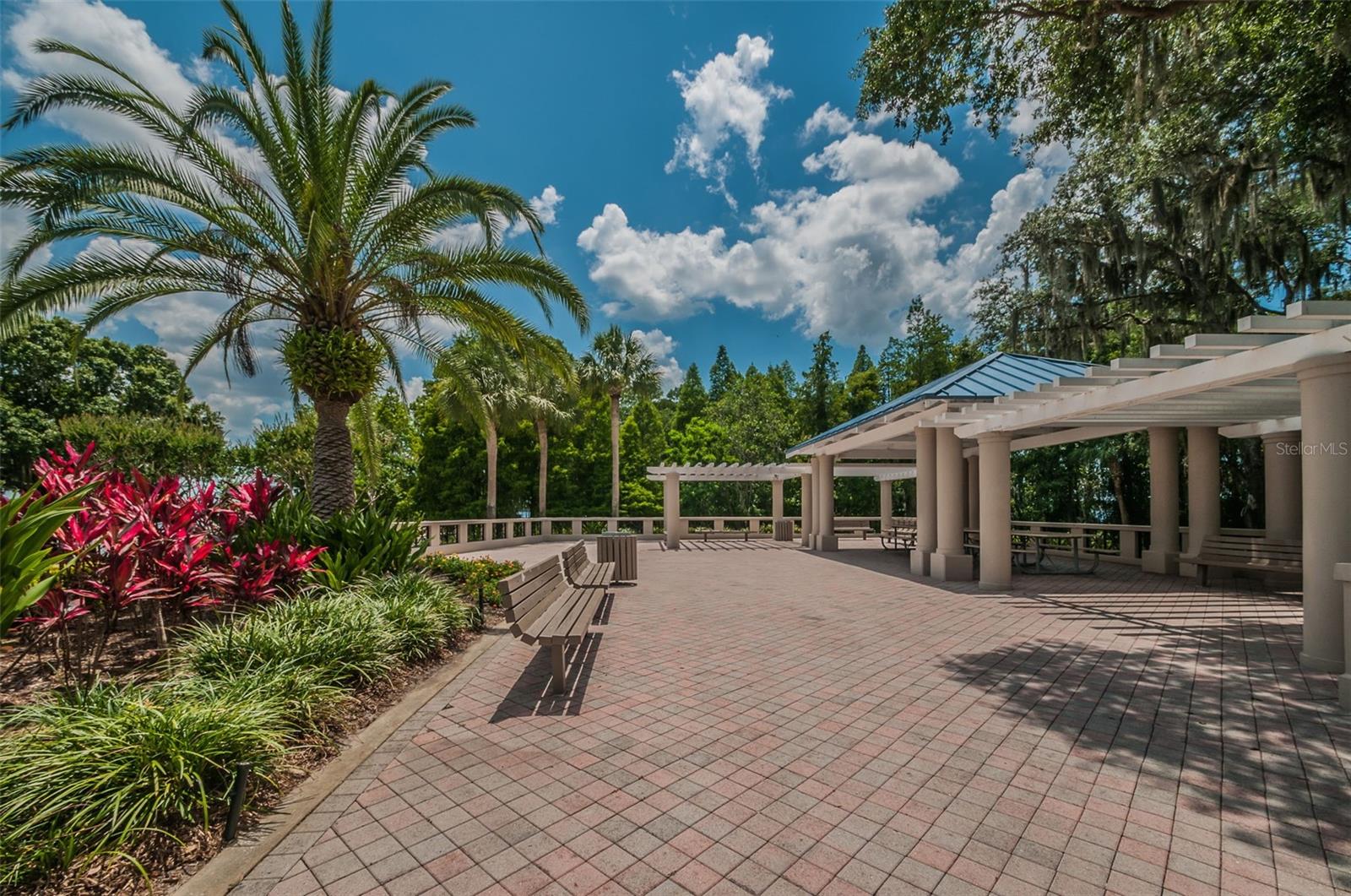 Listing photo id 31 for 4390 Tarpon Lake Boulevard