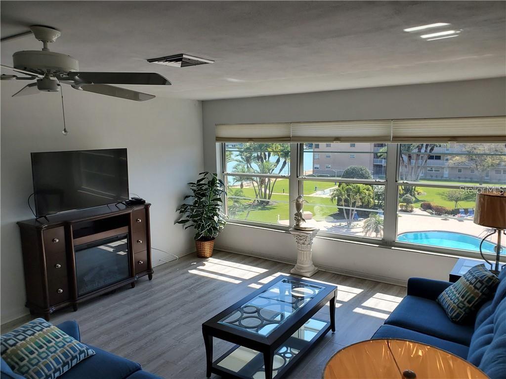 Image 3 of 20 For 300 64th Avenue 420