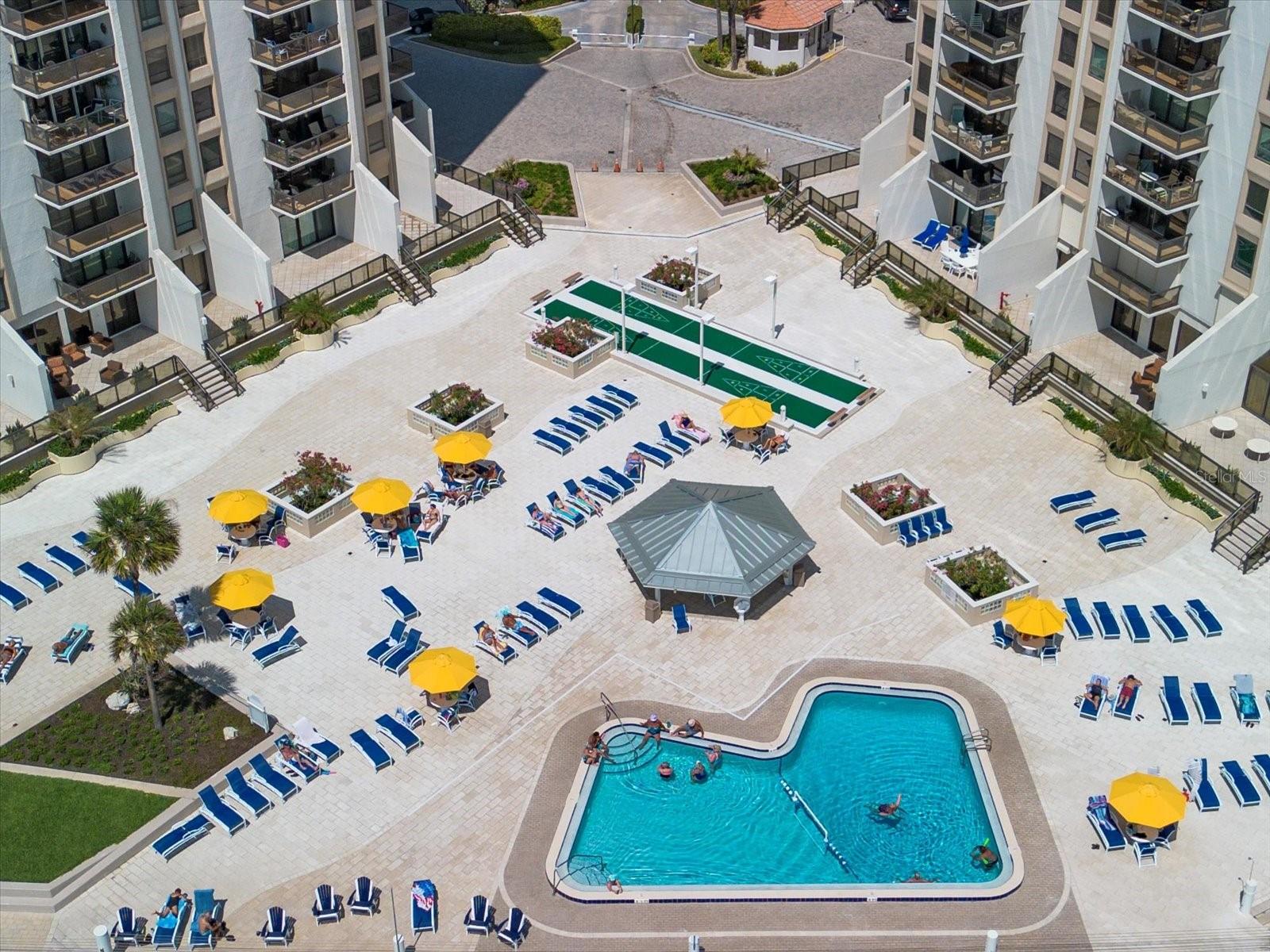 Listing photo id 29 for 450 Gulfview Boulevard 907