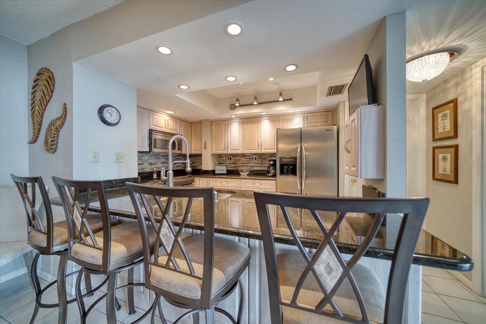 Listing photo id 5 for 450 Gulfview Boulevard 907