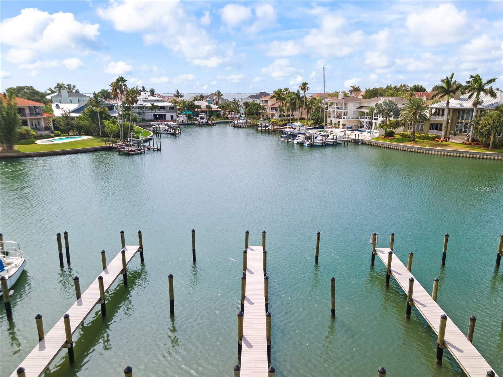 Listing photo id 42 for 455 Pinellas Bayway S 4a