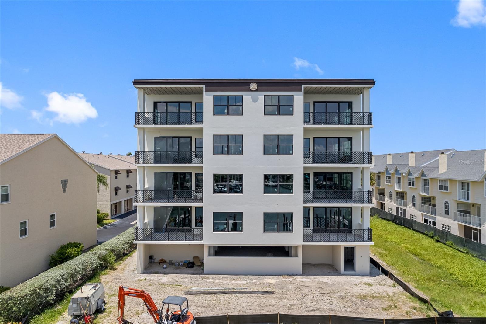 Listing photo id 25 for 455 Pinellas Bayway S 2a