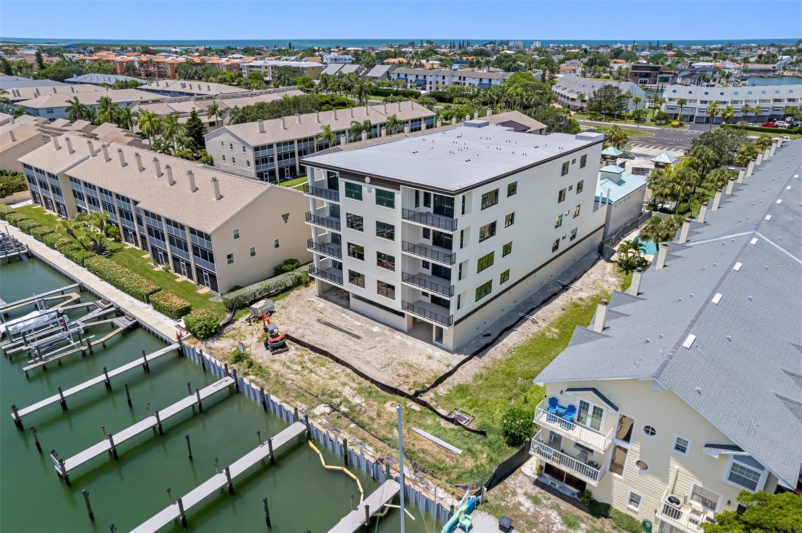 Listing photo id 26 for 455 Pinellas Bayway S 2a