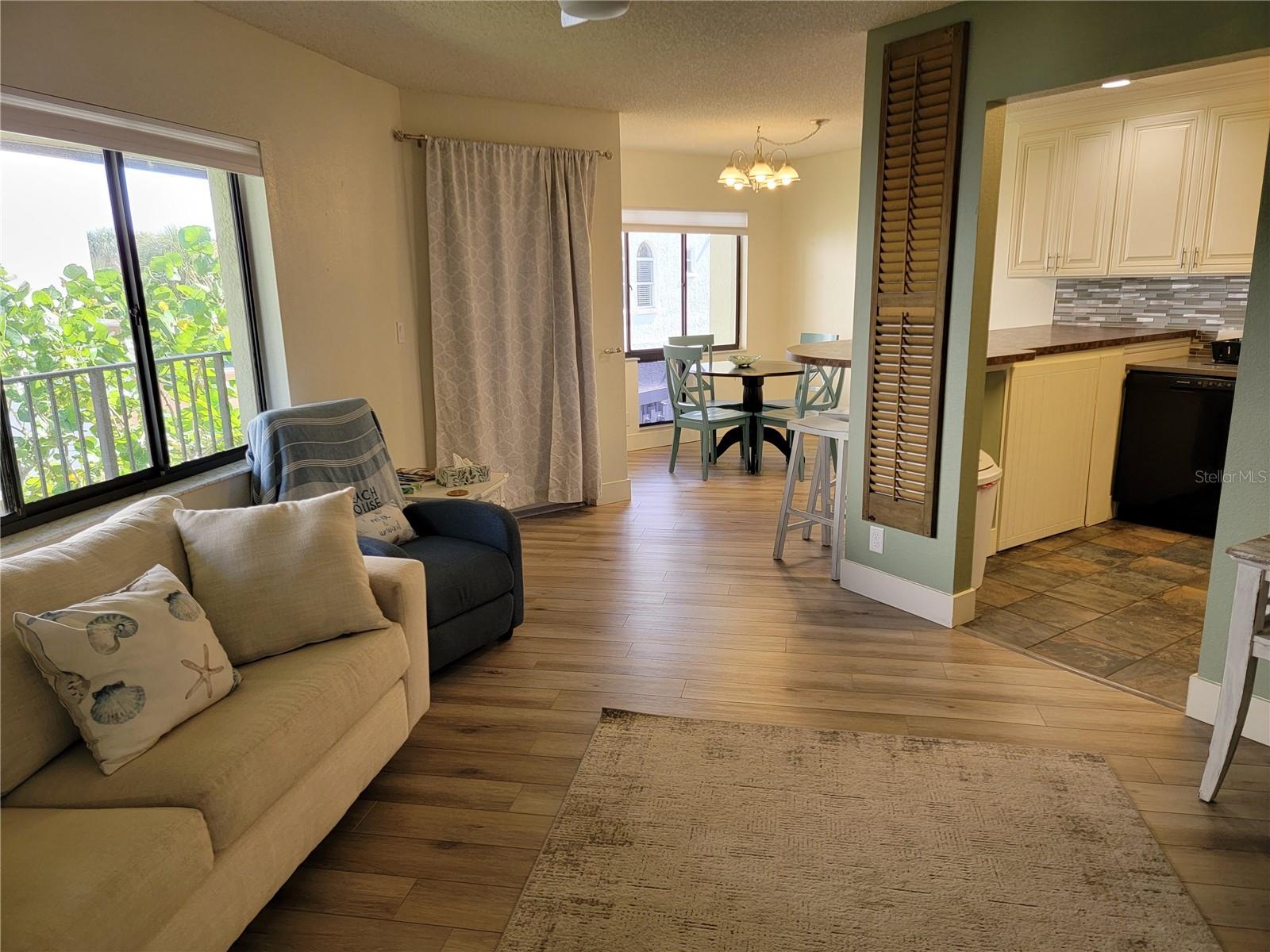 Image 23 of 47 For 1515 Pinellas Bayway S 38