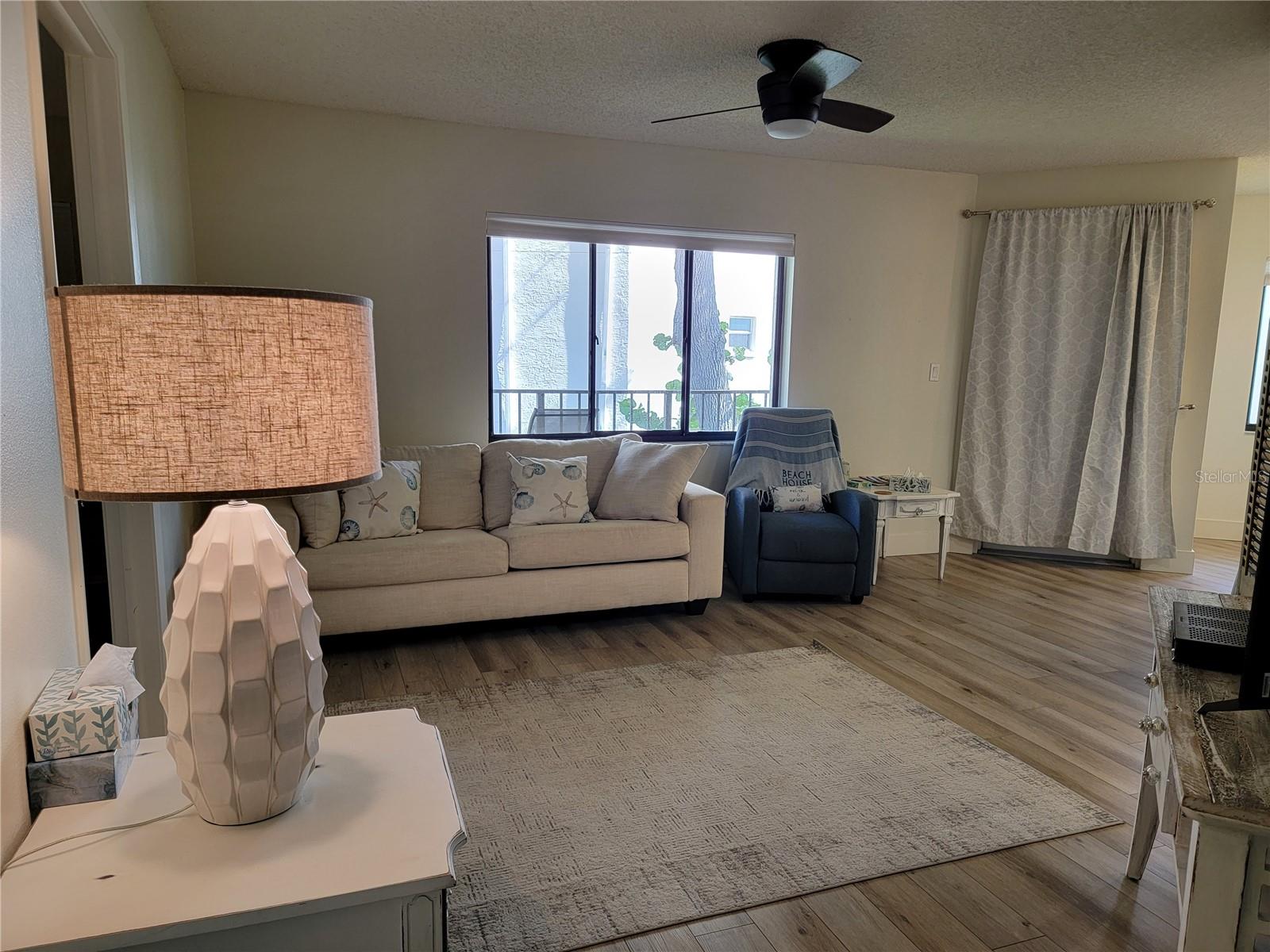 Image 25 of 47 For 1515 Pinellas Bayway S 38